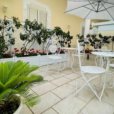 Domus Bianca Lancia Hotel Manfredonia Exterior photo